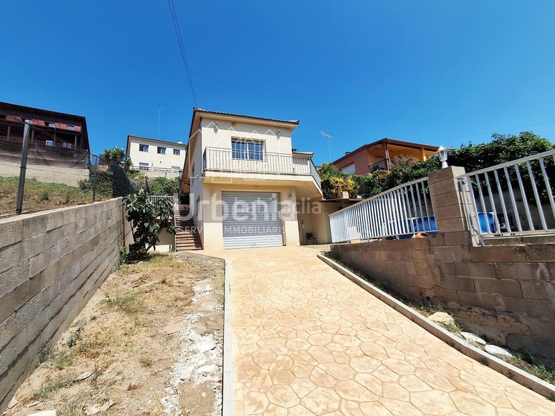 Foto 69b3d0b8-4584-4284-8a12-ea26fb840732. Casa amb calefacció aparcament a Tordera Tordera