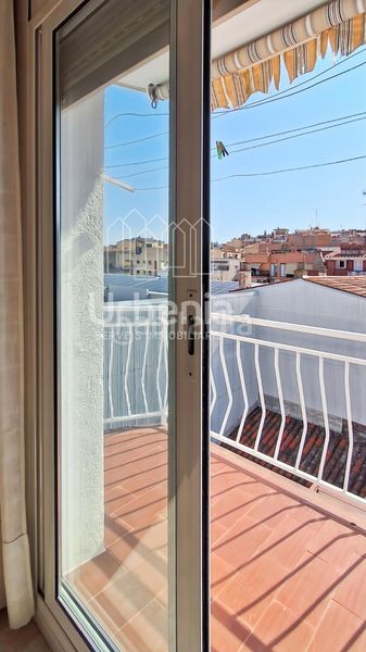 Foto de4d98f0-8f0a-4671-8419-9988b137492a. Pis amb calefacció a Canet de Mar