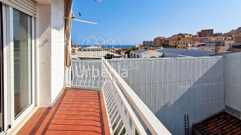 Foto fa417878-56ca-4b4b-9aed-1e91cc10d8e1. Pis amb calefacció a Canet de Mar