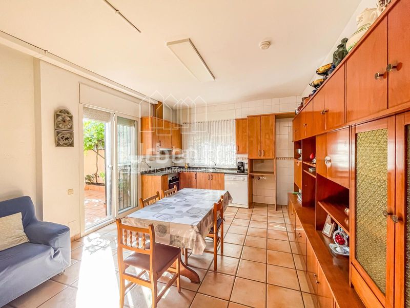 Foto b963f6ca-8a0a-4ca0-90dd-79105603705f. Casa amb calefacció aparcament a Nucli Urbà Argentona