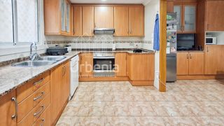 Appartement à Canet de Mar. Piso esquinero con gran balcón y ascensor en canet de mar