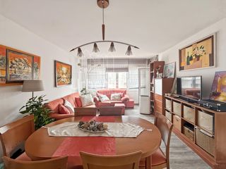 Etagenwohnung in Poblenou. Fantástica vivienda reformada en pueblo nuevo, pineda de mar!