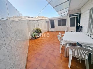 Flat in Peramàs. Piso amplio con patio en peramás, mataró