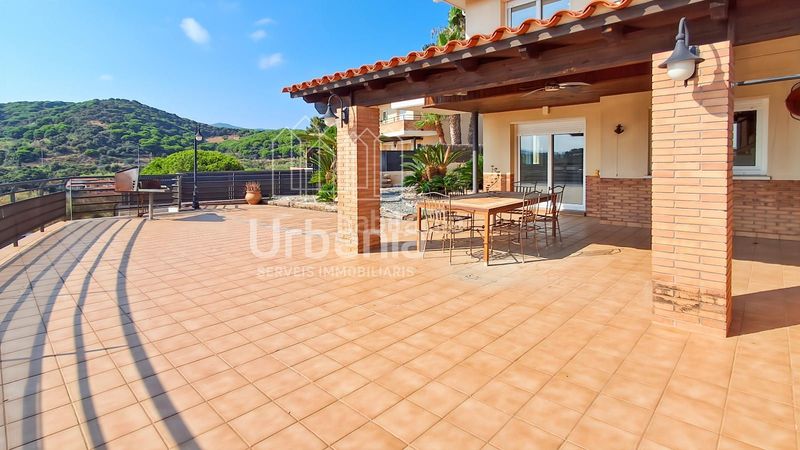 Foto ec1117c5-0cc1-49e7-baef-d80de02615a8. Casa amb calefacció aparcament piscina a Urbanitzacions Sant Pol de Mar