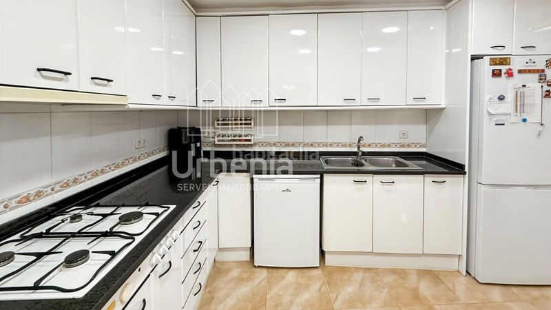 Foto e71c3b42-2d46-4a39-ba6a-eaa87da2b5da. Pis amb calefacció a Centre Mataró