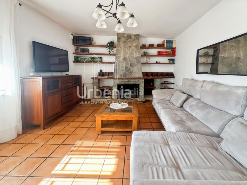 Foto 12b79f67-3a55-4c0b-9fc6-8e0184aae439. Casa sant cebria de vallalta can xuxa. espectacular casa con piscina, gran salón con chimenea y bosque privado a 4 min del pueblo en Sant Cebrià de Vallalta