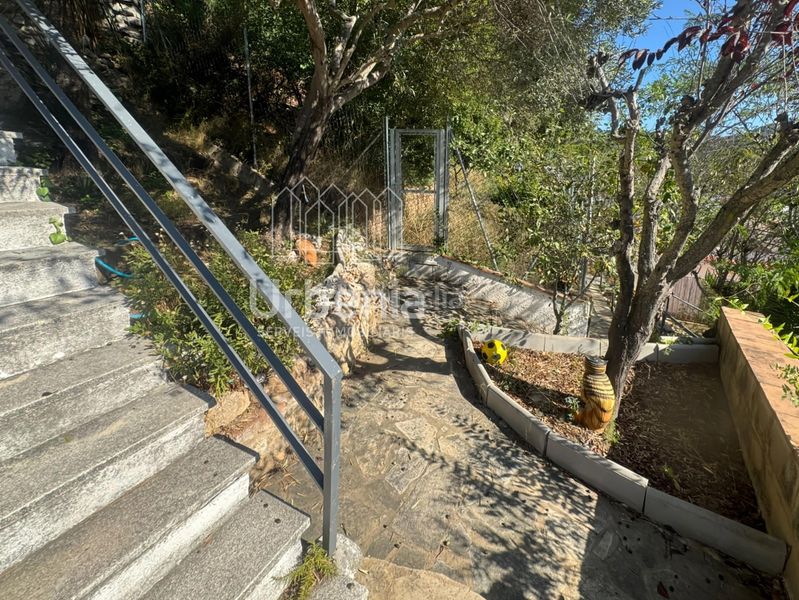 Foto fae9cb6d-d11e-4ff6-8ba7-be0aa708bf64. Casa sant cebria de vallalta can xuxa. espectacular casa con piscina, gran salón con chimenea y bosque privado a 4 min del pueblo en Sant Cebrià de Vallalta