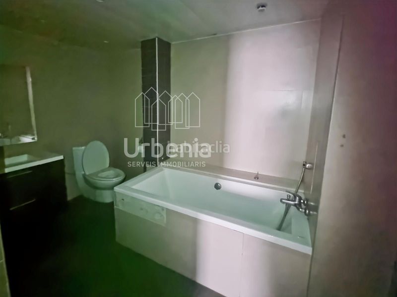 Foto aa0d0e46-cba1-43ac-828a-81d5a2677159. Piso mataro luz, espacio y vistas al mar diseña el hogar de tus sueños en rocablanca en Mataró