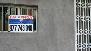 Local Comercial a Centre. Oportunidad! local comercial reformado en la ràpita de 84 m2  id