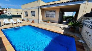 Xalet a Deltebre. Chalet 95 m2 con 3 dormitorios,  urb. riumar