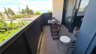 Apartment in Alcanar. Bonito apartamento con vistas a la mar y con piscina comunitaria