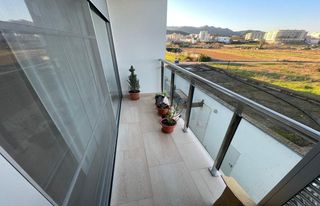 Apartamento en Nord. Apartamento zona puerto, de 2 dormitorios y terraza