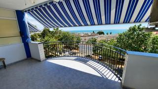Appartement à Avinguda Catalunya. Piso céntrico y cerca de las playas.