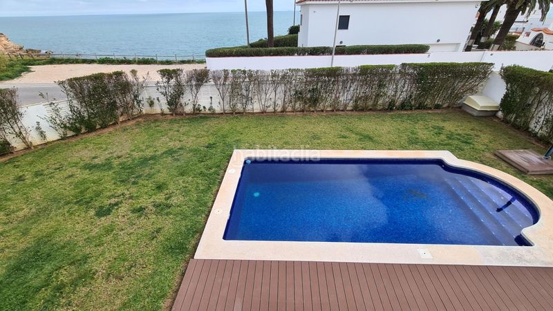 Foto d30b9d2b-bd5e-485d-b339-3f04bed1567d. Casa adossada amb calefacció aparcament piscina a Vinaròs
