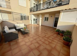Apartamento en El Maset. Apartamento seminuevo, centrico, a 600 m de las playas