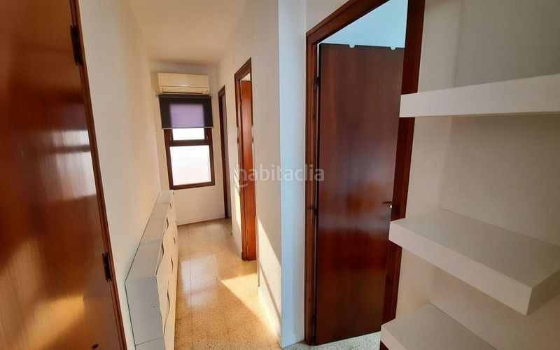 Foto 04f5f746-6d5f-47ed-857a-3ebcedd949aa. Edificio espectacular edificio con almacen, 2 pisos y terrado comunitario en zona muy tranquila en La Ràpita