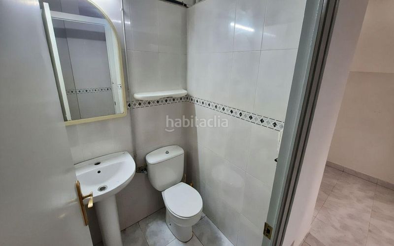 Foto 0abd8cd2-3e58-4d79-a70b-e119263786f5. Edificio espectacular edificio con almacen, 2 pisos y terrado comunitario en zona muy tranquila en La Ràpita