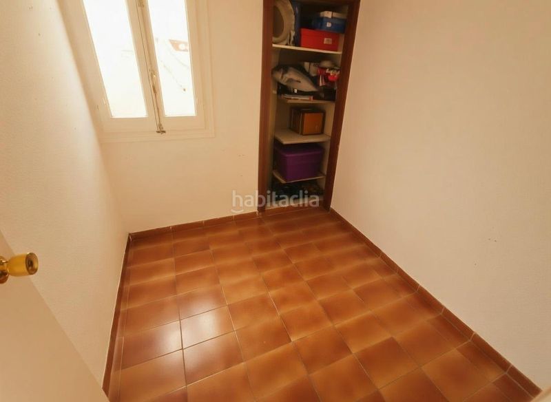 Foto 37cd37a5-c7e2-405b-a359-c3b3dc1c450d. Edificio espectacular edificio con almacen, 2 pisos y terrado comunitario en zona muy tranquila en La Ràpita