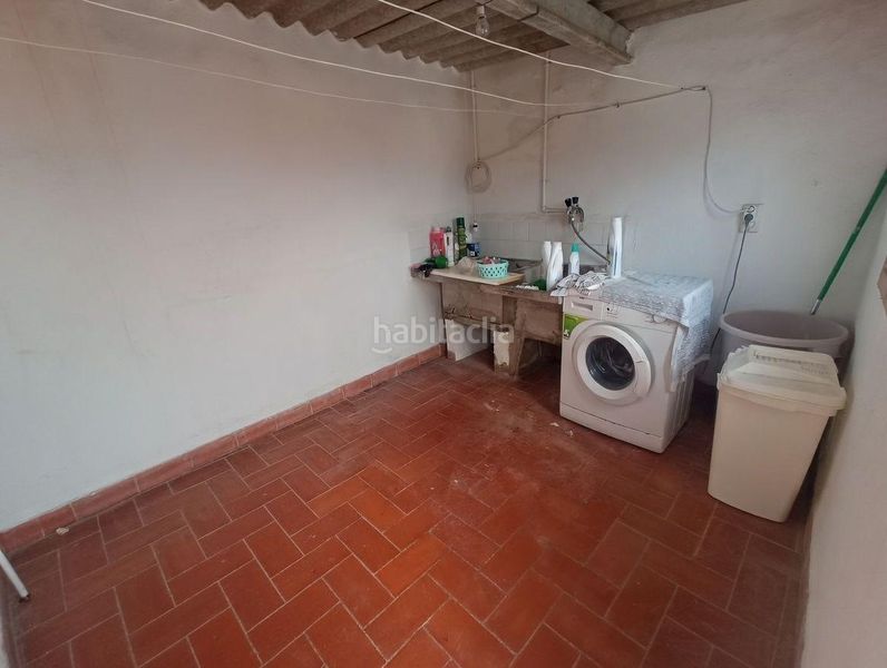 Foto 3806faa3-af0c-443e-8f7f-8d7fc6555eaa. Edificio espectacular edificio con almacen, 2 pisos y terrado comunitario en zona muy tranquila en La Ràpita