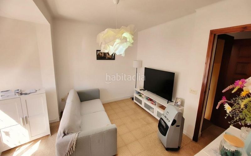 Foto d35a9c00-21d1-4e9f-bc0c-af5c4d1b2243. Edificio espectacular edificio con almacen, 2 pisos y terrado comunitario en zona muy tranquila en La Ràpita