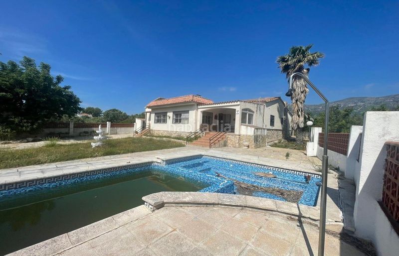 Foto 08ae1882-8fe5-4e82-bd7f-0f3c6f7cfcee. Xalet amb aparcament piscina a Alcanar