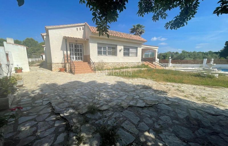 Foto bd7de54f-1f08-4b8b-b776-286f0acdc8bd. Xalet amb aparcament piscina a Alcanar