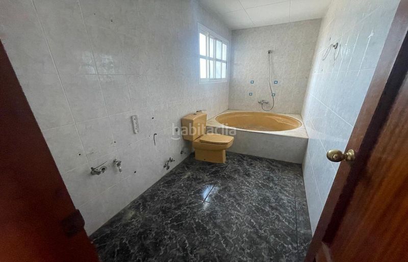 Foto f6151688-8613-4247-87b5-1bcc065e3332. Xalet amb aparcament piscina a Alcanar