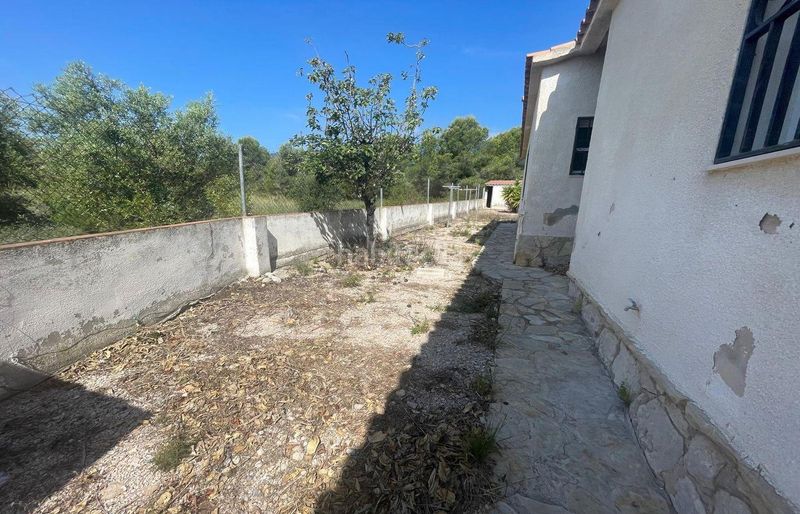 Foto fe13004d-d15a-4ef4-810b-a51b637fd186. Xalet amb aparcament piscina a Alcanar