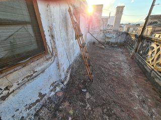 Casa a Jesús - Els Reguers. Casa esquinera para reformar íntegramente