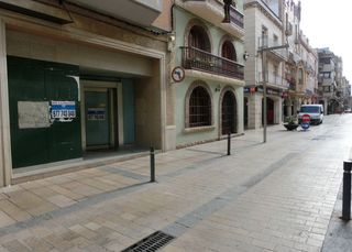 Miete Geschäftsraum in Ulldecona. Local comercial de 109 m2 situado en calle mayor