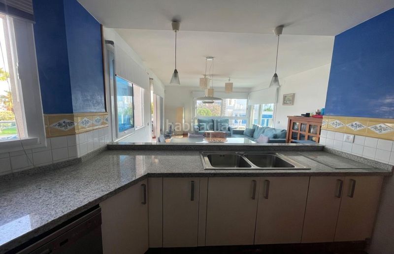 Foto f3ac4e8f-c21d-467d-b31c-b27ea99ca657. Planta baixa amb calefacció aparcament piscina a Alcanar