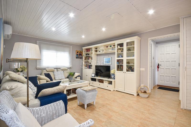 Foto 278a3532-c8cf-404d-9f5e-3533a6f7f736. Chalet avec chauffage parking piscine dans Canyelles