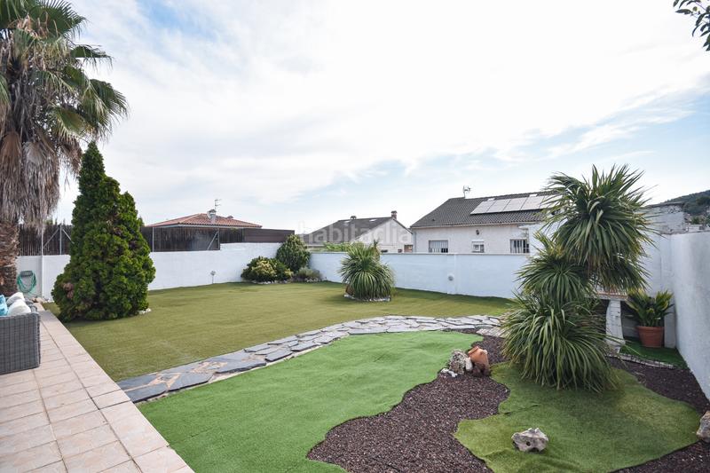 Foto 901a0834-7f90-49a9-8acb-10d2110fddd3. Chalet avec chauffage parking piscine dans Canyelles