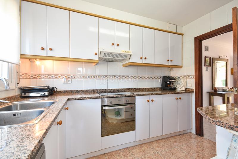 Foto 038d46b1-9309-4276-a2c3-124f33f89070. Chalet  a 4 vientos con piscina en Canyelles