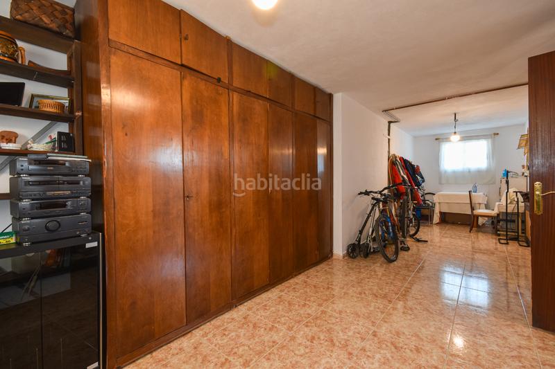 Foto 05af3aa6-a3c3-4d32-9b64-8cae95618759. Chalet  a 4 vientos con piscina en Canyelles