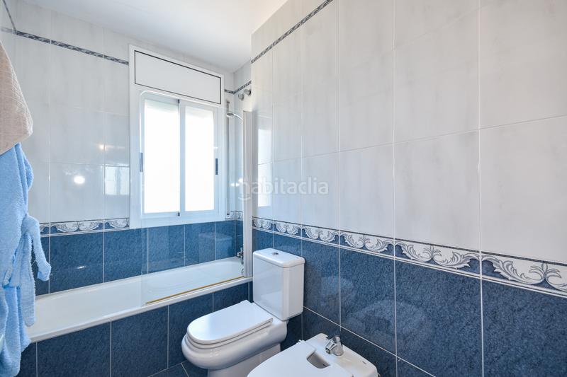Foto 2b40624f-0cb5-4429-92b2-b1bda09e533c. Chalet  a 4 vientos con piscina en Canyelles