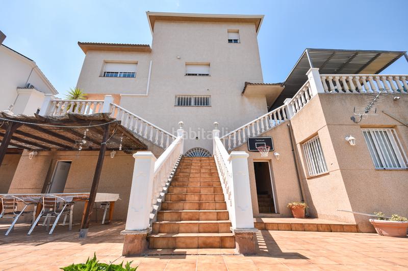 Foto b62bcba7-bdee-47e9-a262-b708ddcf5dd6. Chalet  a 4 vientos con piscina en Canyelles