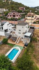Chalet  Carrer maria cristina. Chalet a 4 vientos con piscina