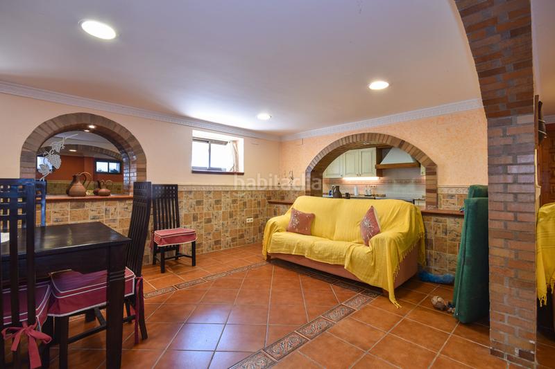 Foto 012fed39-c34a-4f09-a06d-856bf0c4b9ea. Chalet sitges edificia os presenta esta espectacular casa con piscina en Calafell