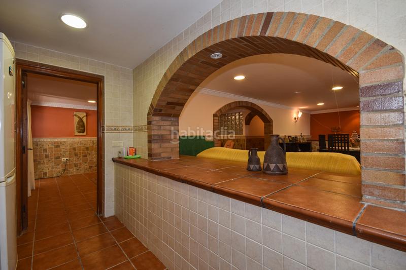 Foto 1c6508d6-8cc1-4f97-b6ea-b20dccb49a37. Chalet sitges edificia os presenta esta espectacular casa con piscina en Calafell