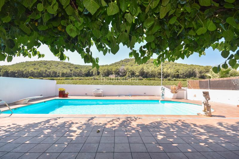 Foto 20171c04-908b-4d40-b155-21f5f447a9b5. Chalet sitges edificia os presenta esta espectacular casa con piscina en Calafell