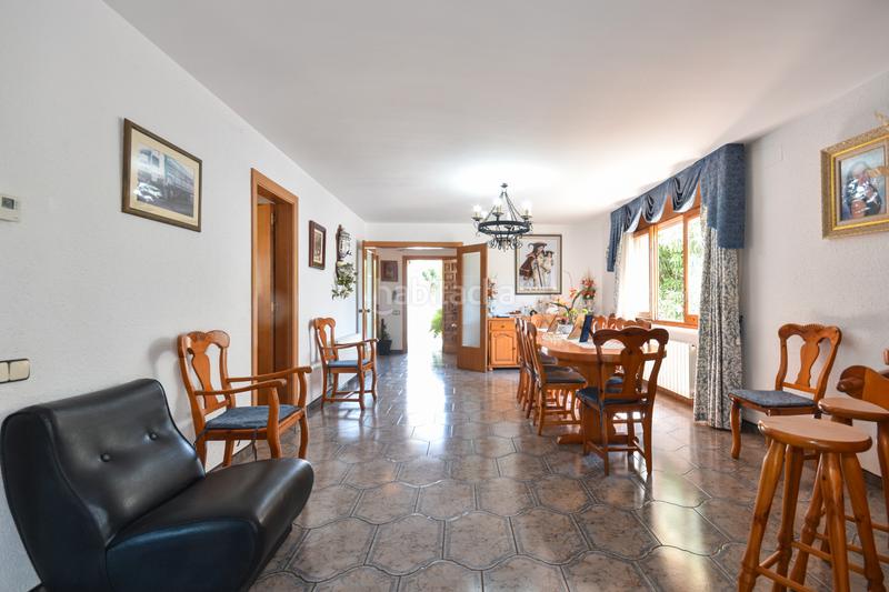 Foto 5cef79f3-180e-49cb-b329-05a8401a3547. Chalet sitges edificia os presenta esta espectacular casa con piscina en Calafell