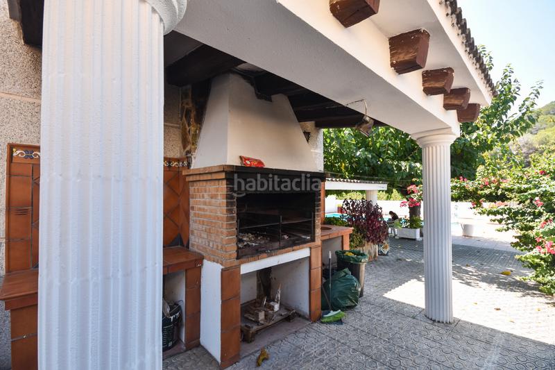 Foto 774fc6c4-a2d8-4480-8c56-bd574d12c8b4. Chalet sitges edificia os presenta esta espectacular casa con piscina en Calafell