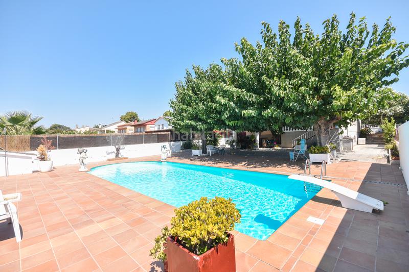 Foto 855543c1-75fb-4600-abb3-a30740580881. Chalet sitges edificia os presenta esta espectacular casa con piscina en Calafell
