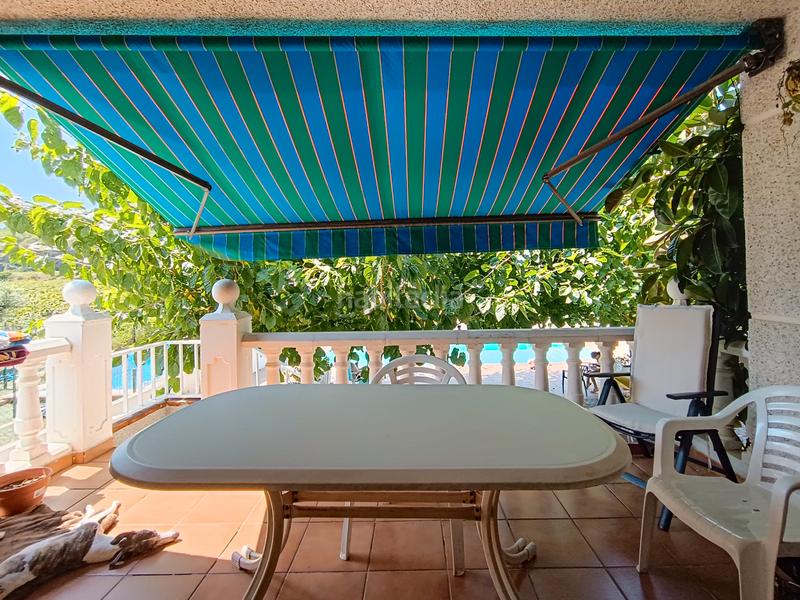 Foto 9085876b-9f14-40d7-a49d-ca810e8202ab. Chalet sitges edificia os presenta esta espectacular casa con piscina en Calafell