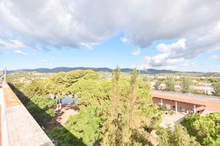 tic  Avinguda de castelldefels. Espectacular tico en castelldefels con vistas al mar y solrium