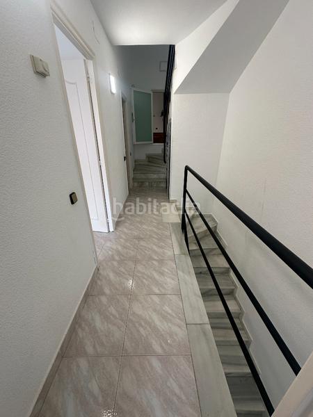 Foto 0c3ab90a-b46a-4257-898f-0d62e7911fb3. Semi detached house with heating parking pool in les botigues de Sitges Sitges