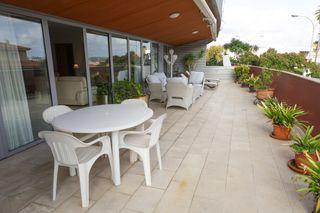 Pis a Avinguda de fort de l'eau 21. Piso al lado del puerto