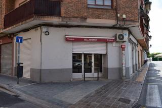 Location Local commercial à Carrer de mossèn miguel tarín 49. 600€ local comercial adaptado a bar-cafeteria sin traspaso