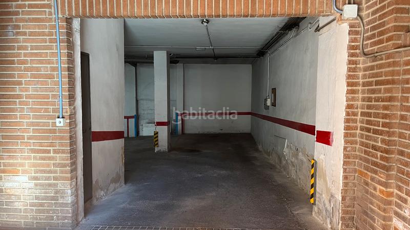 Foto 6b696d8d-48c1-41d6-b0d5-84886d08de34. Posto auto in carrer de cullera 24 in Benimàmet Valencia